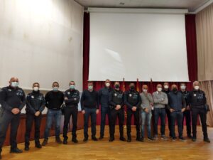 Dos-nuevos-agentes-toman-posesion-como-policiales-locales-de-Puerto-Lumbreras-