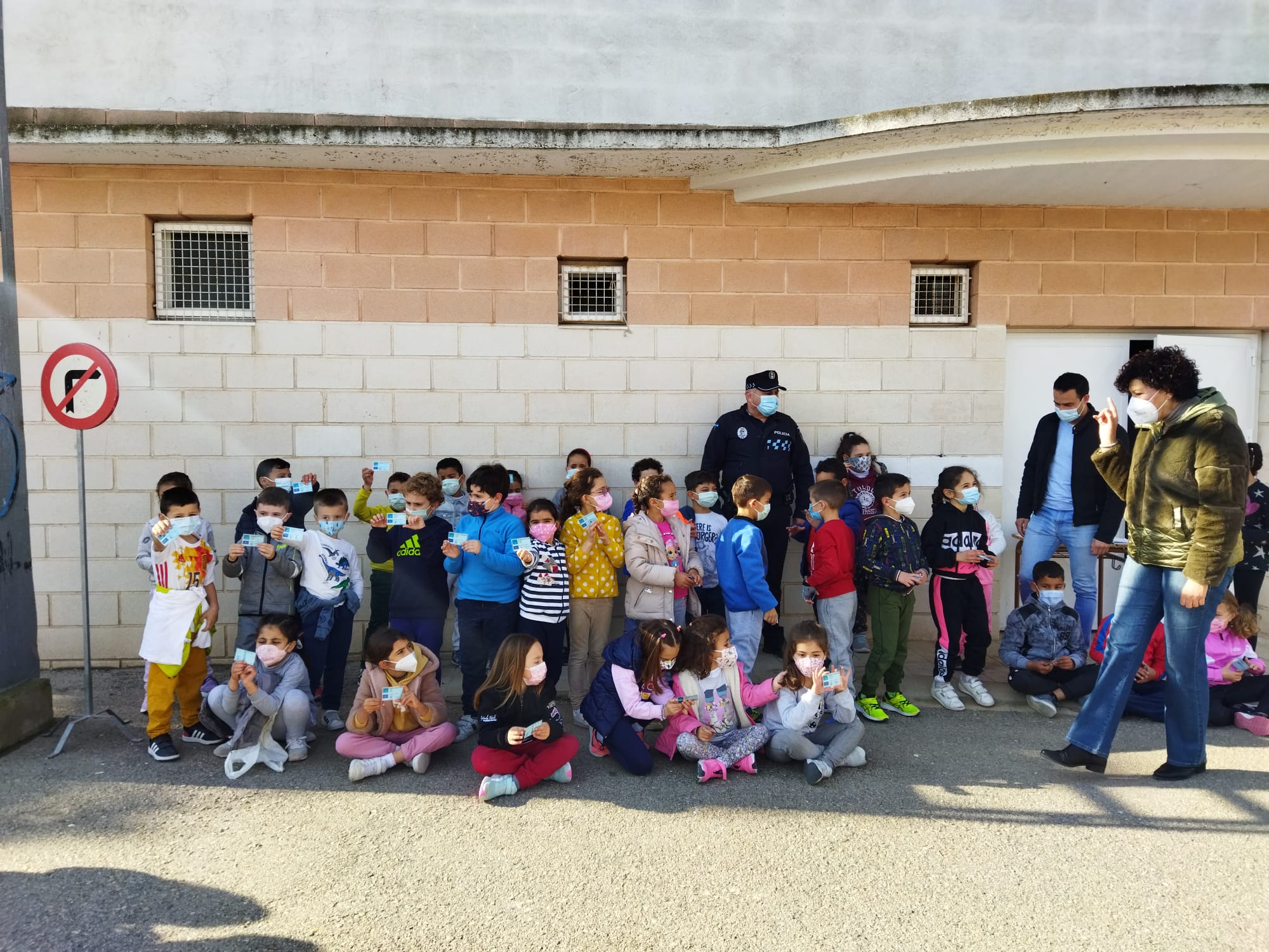 P Puerto-Lumbreras-a-traves-de-las-Concejalias-de-Seguridad-Ciudadana-y-Educacion-ofrece-formacion-sobre-Educacion-Vial-en-los-colegios