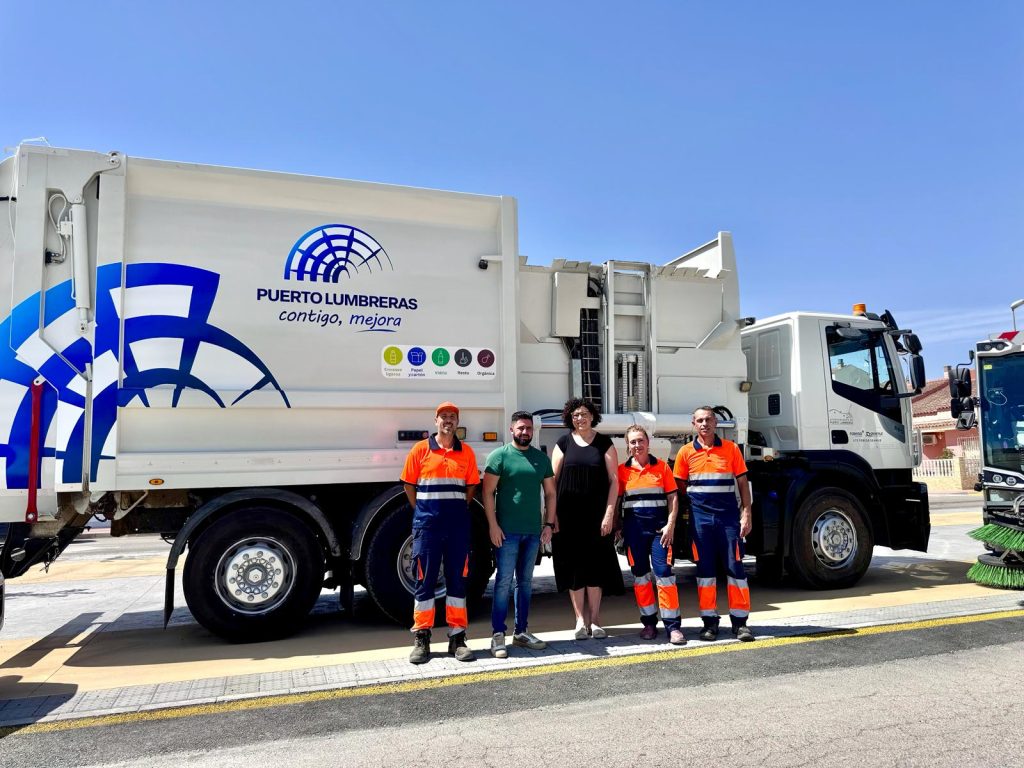 El Ayuntamiento de Puerto Lumbreras incorpora tres nuevos vehículos al Servicio Municipal de Limpieza Viaria y Recogida de Residuos