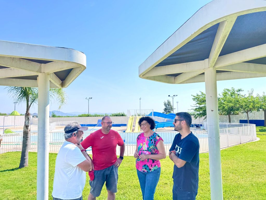 El Ayuntamiento de Puerto Lumbreras inicia las labores de puesta a punto de las piscinas de verano municipales
