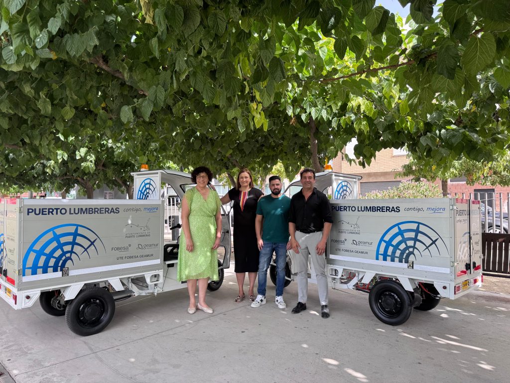 Puerto Lumbreras incorpora dos motocarros 100% eléctricos al Servicio Municipal de Limpieza y Recogida de Residuos