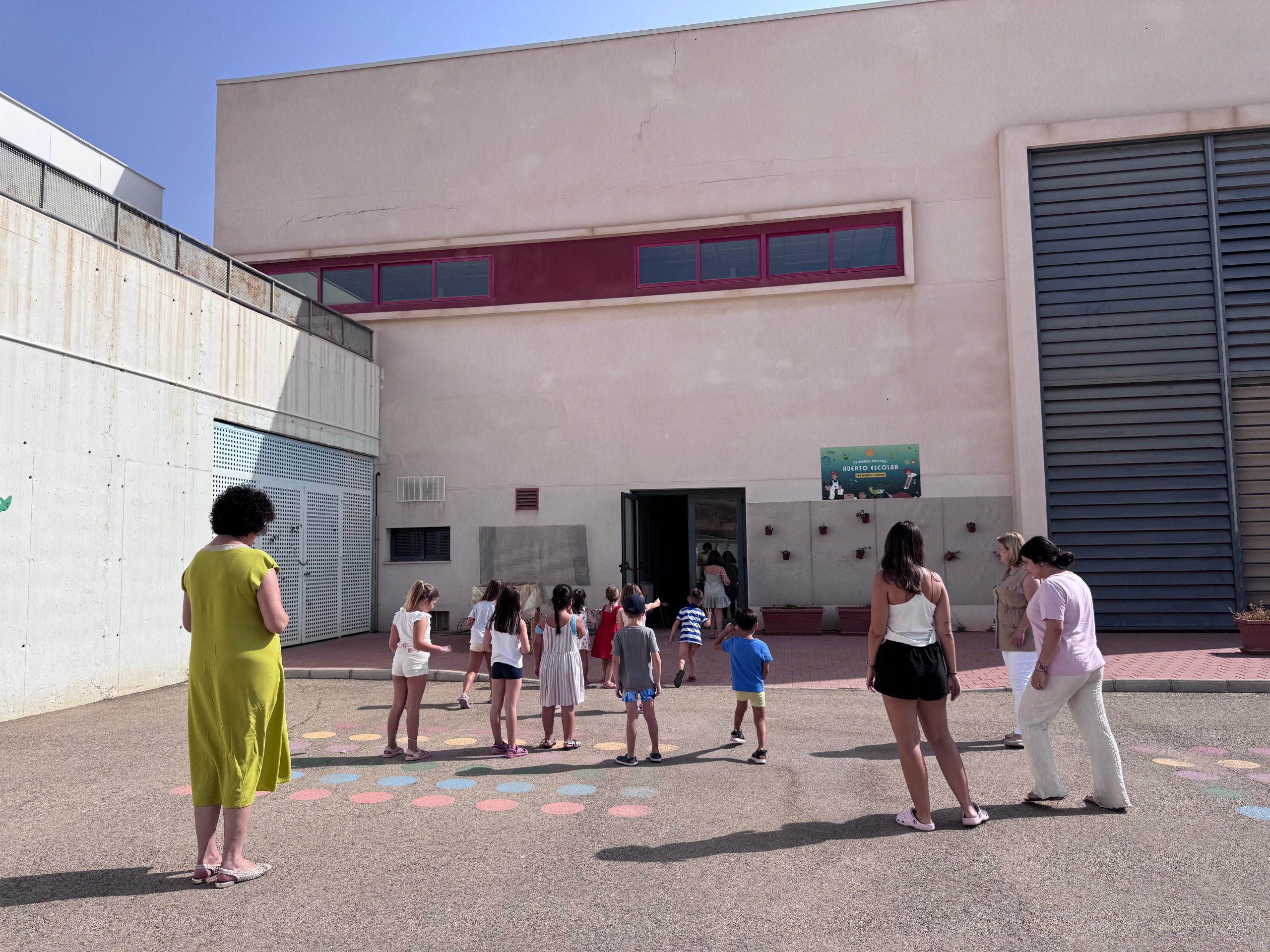 Visita-alcaldesa-Escuelas-de-Conciliacion-de-Verano-Municipales