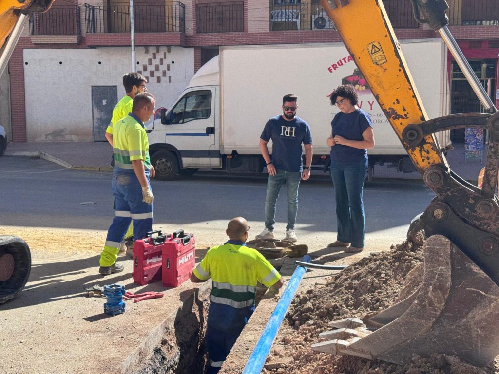El Ayuntamiento de Puerto Lumbreras inicia la renovación de la red de abastecimiento de agua potable de la calle San Francisco